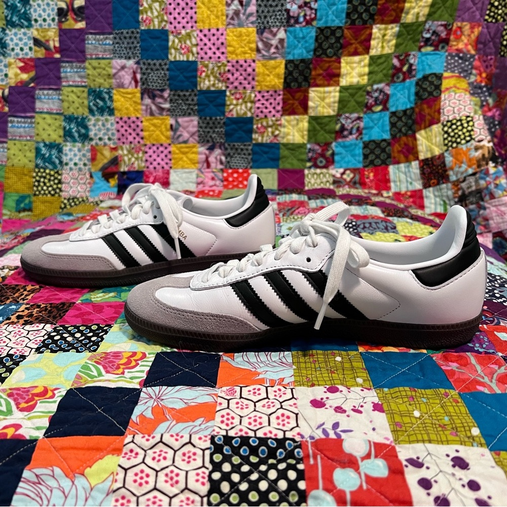Adidas Samba - white - size 8.5 women’s/6.5 men’s